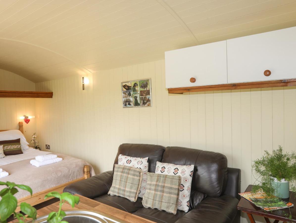 Llety'R Bugail 2 Villa เคอร์นาวอน ภายนอก รูปภาพ